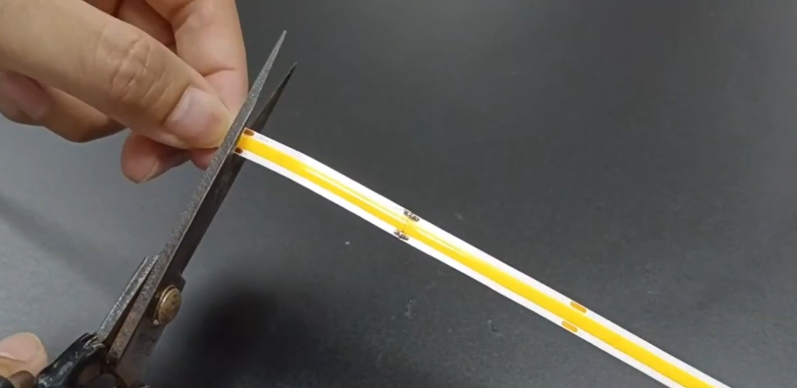 Cutting COB LED strip straight