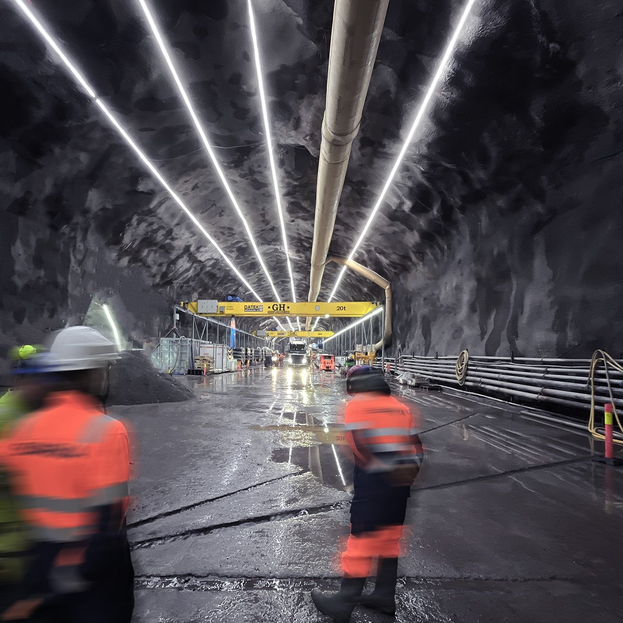 Continuous Tunnel Lighting